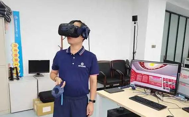 体验智慧党建VR展厅